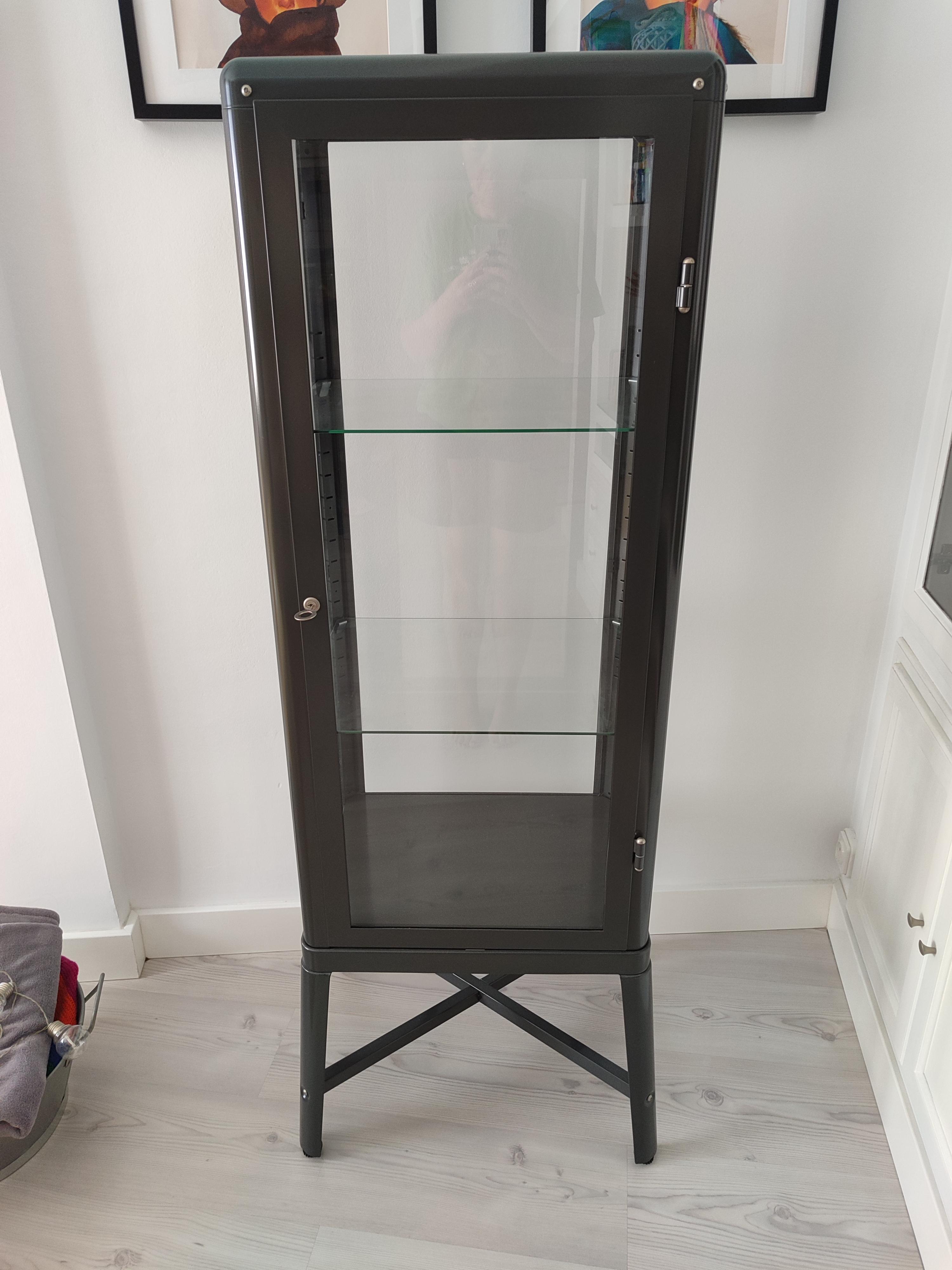Seller photo