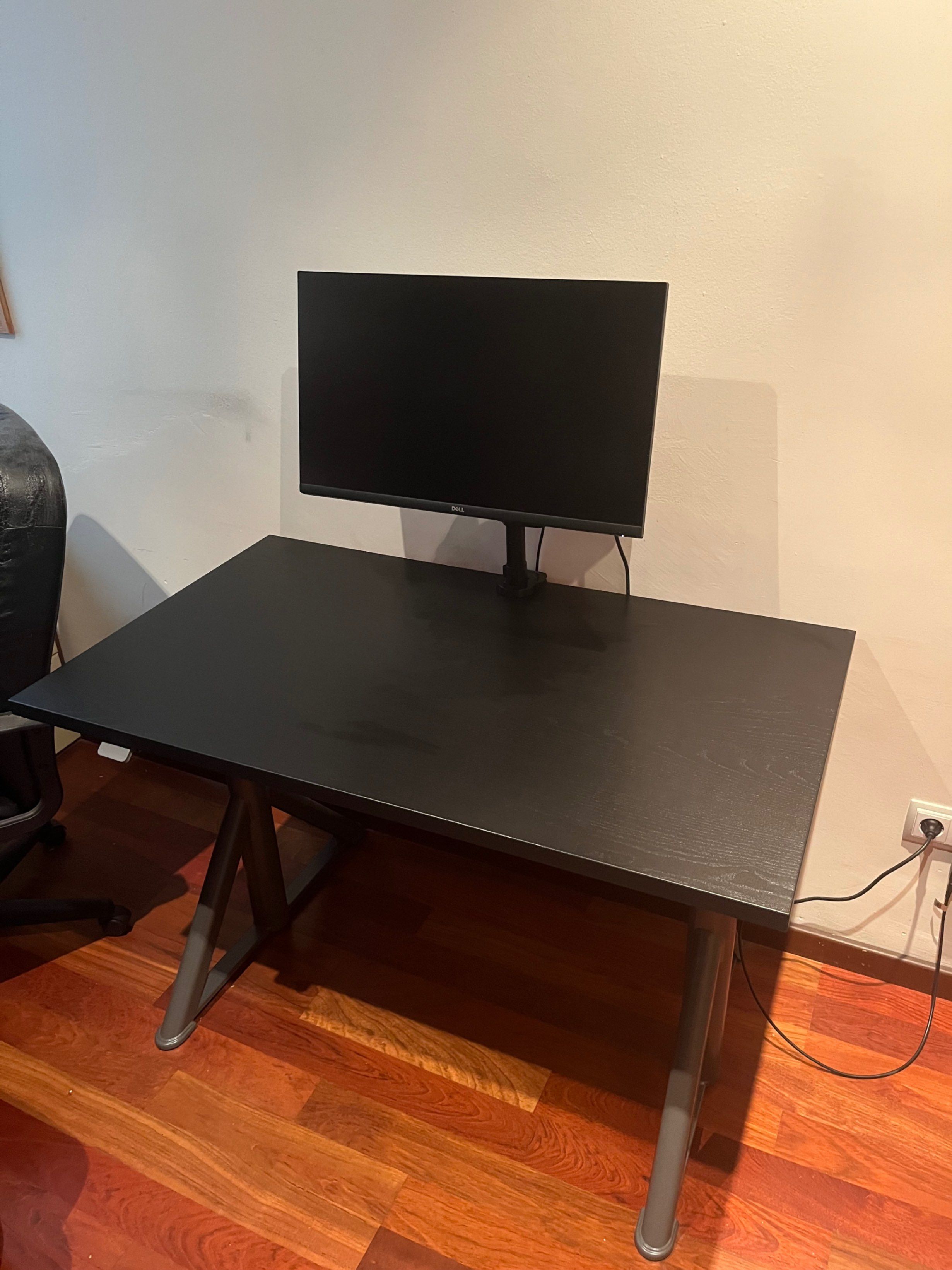Seller photo