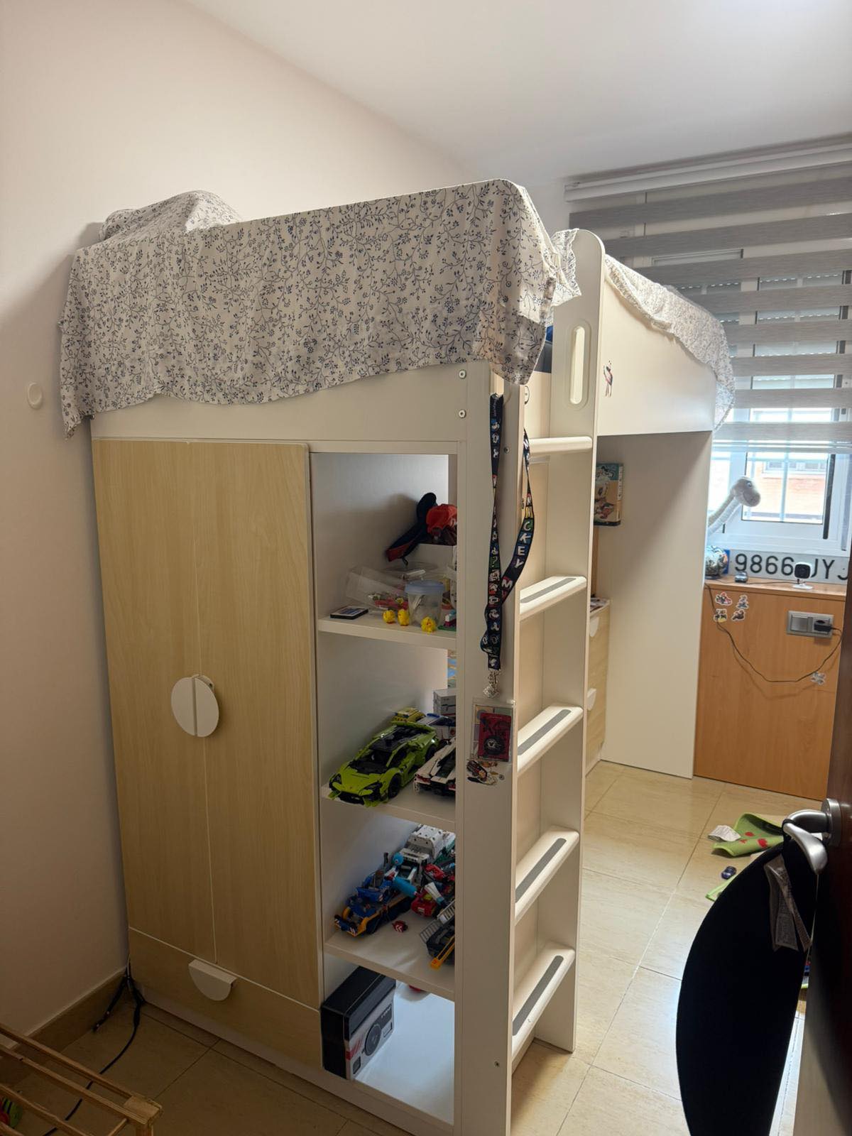 Seller photo