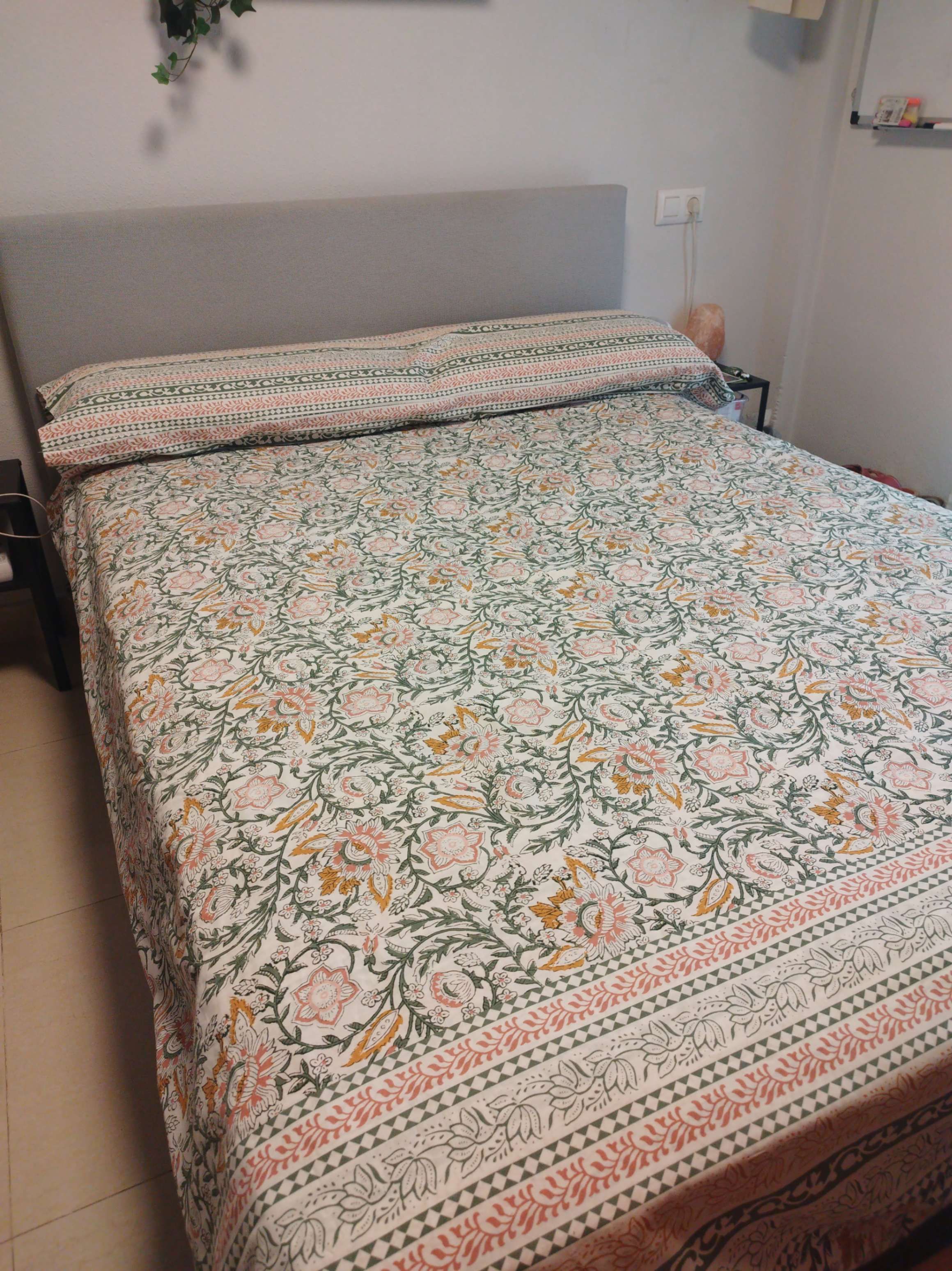 Seller photo