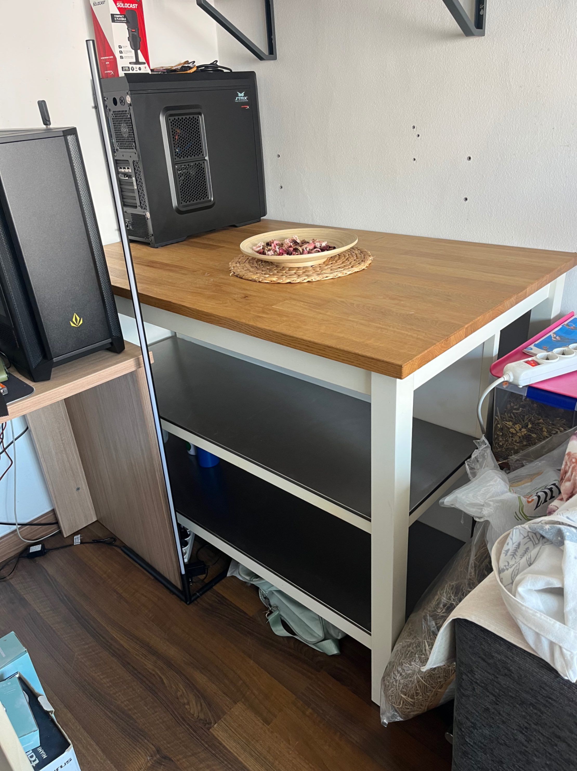 Seller photo