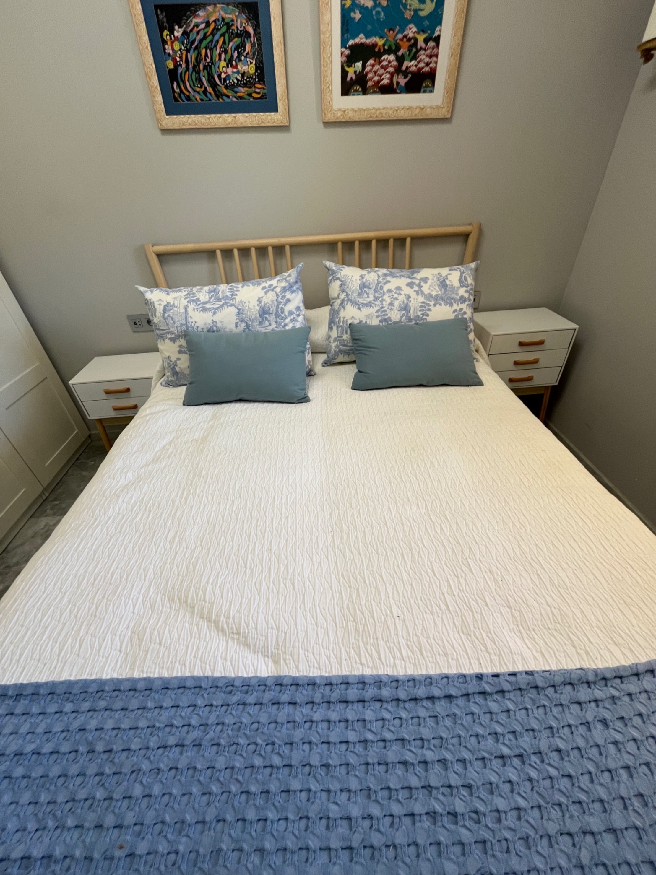 Seller photo