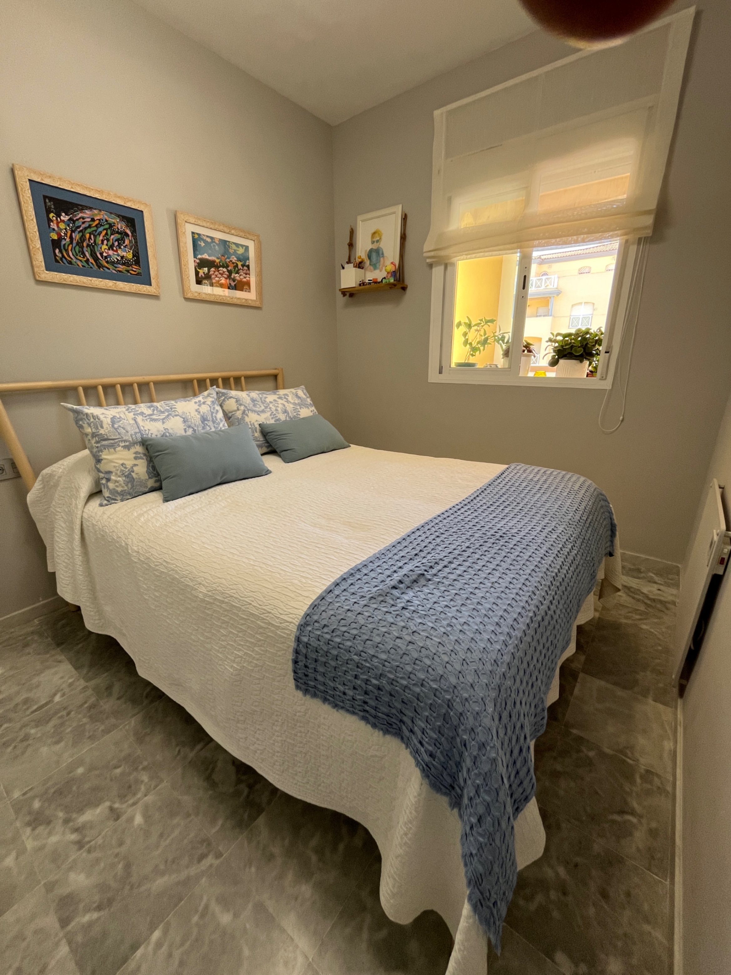 Seller photo