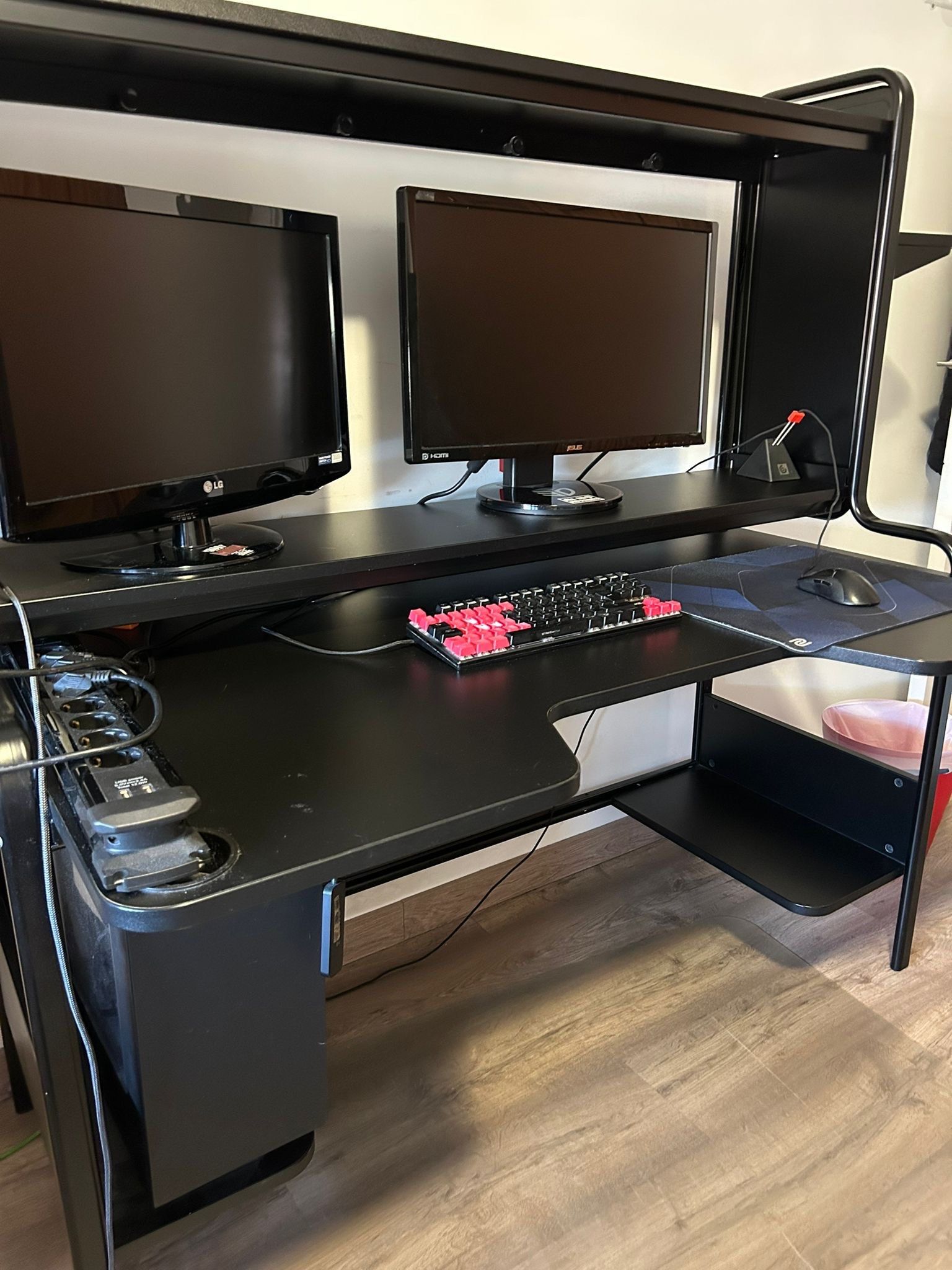 Seller photo