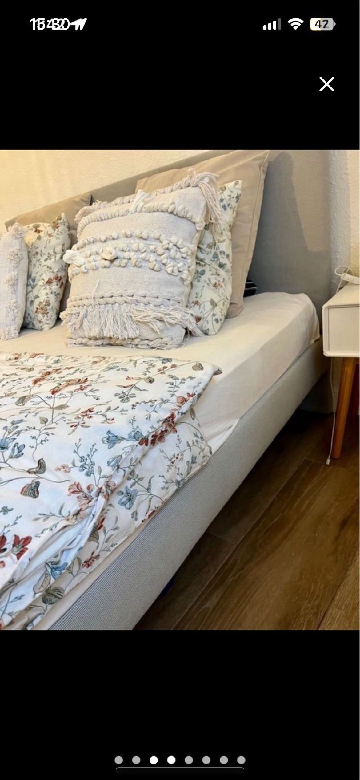 Seller photo