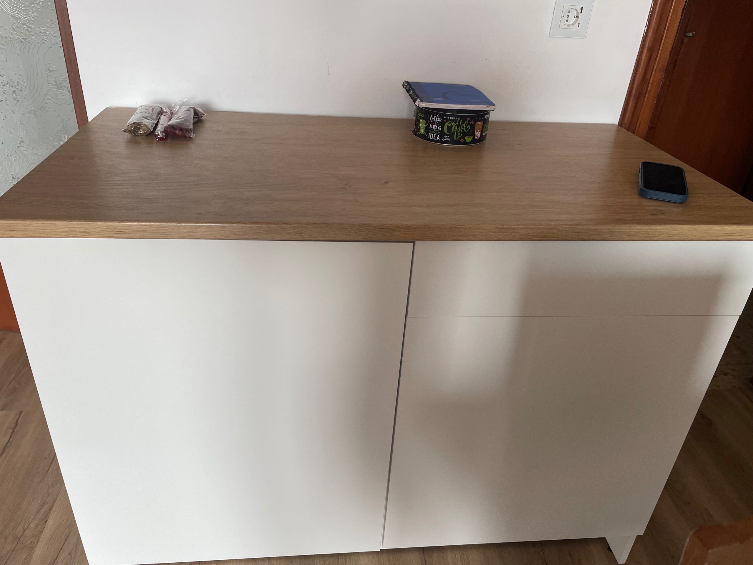 Seller photo