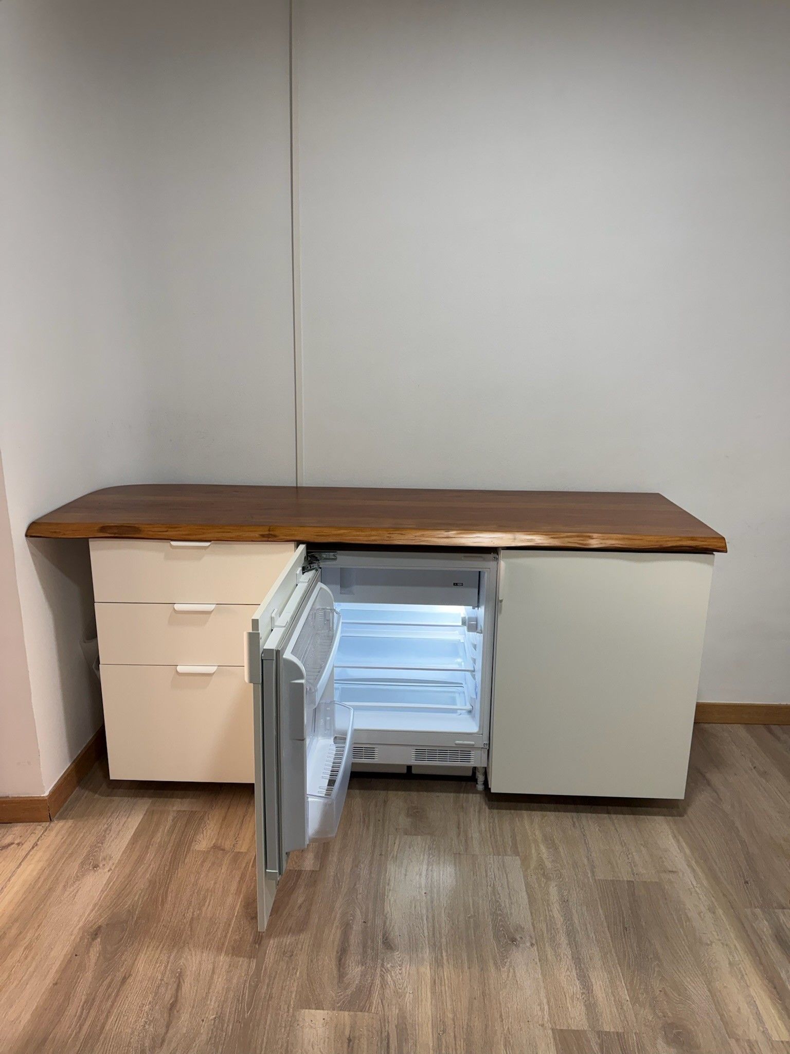 Seller photo