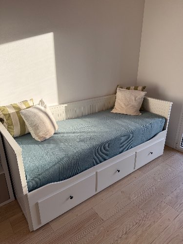 Seller photo