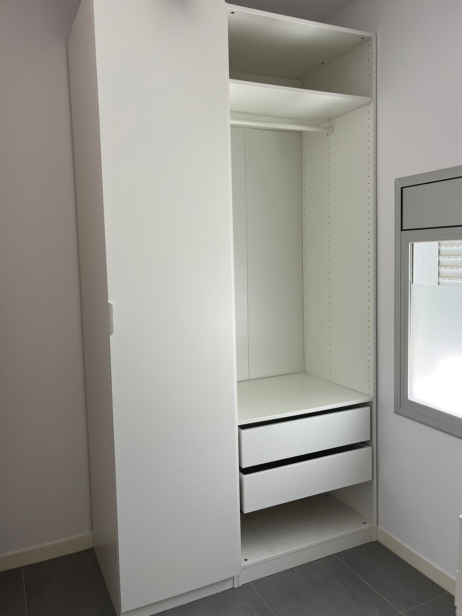 Seller photo