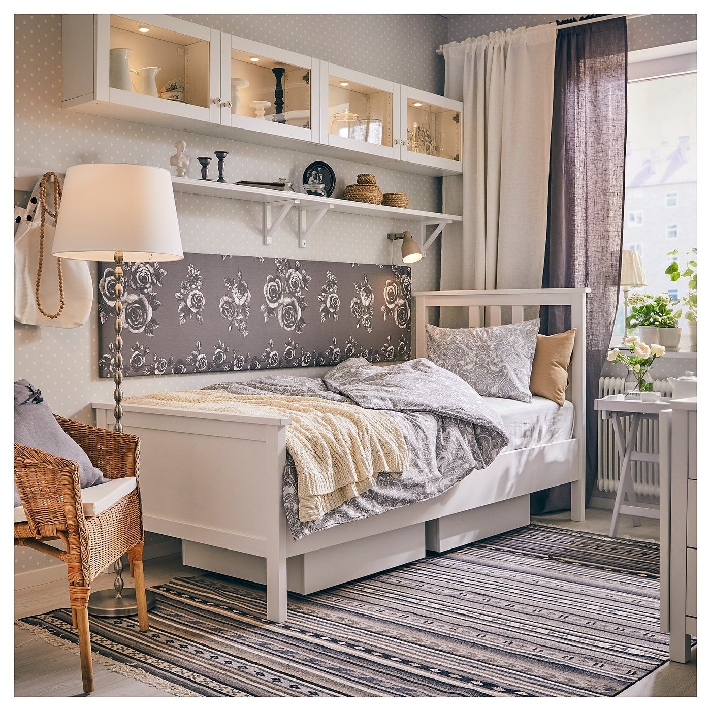 IKEA katalogoaren irudia