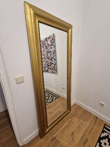 Seller photo
