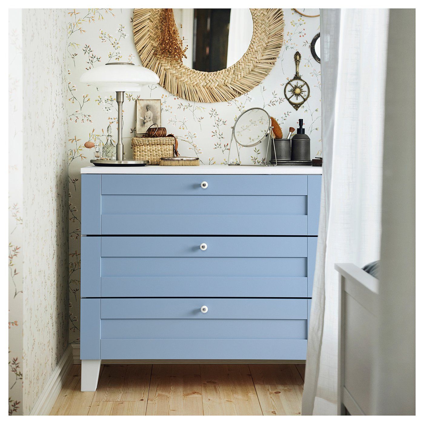 IKEA katalogoaren irudia