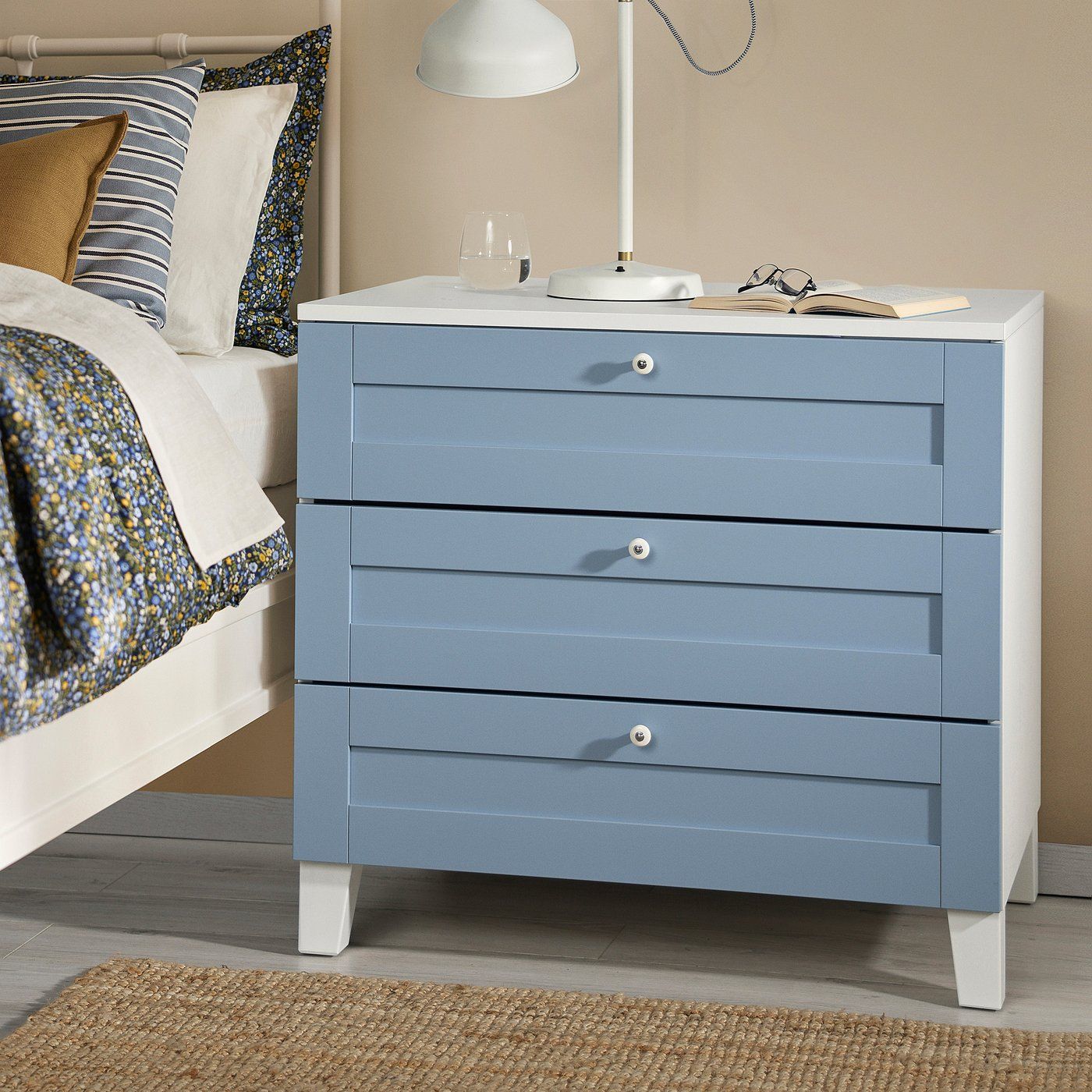 IKEA katalogoaren irudia